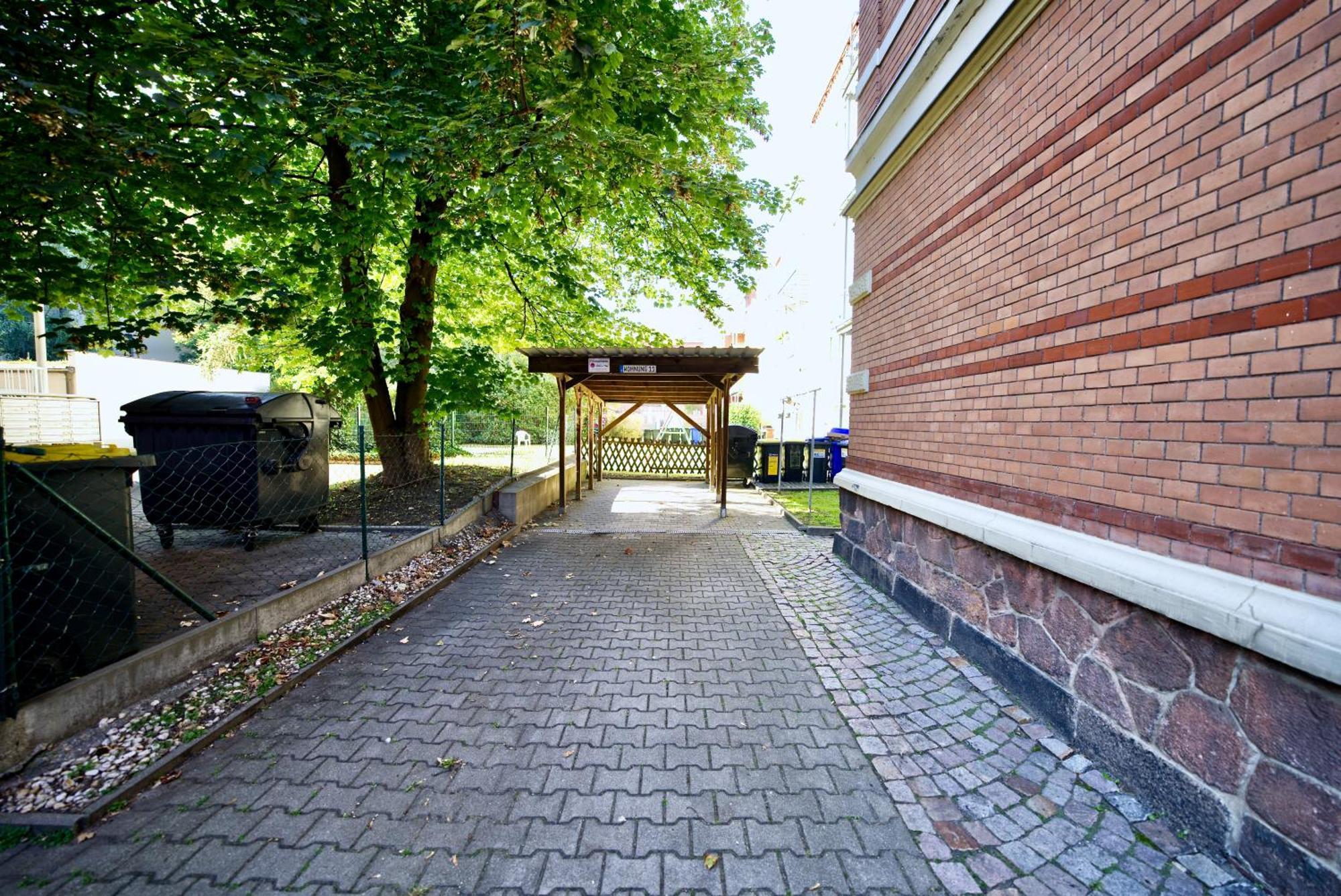 Edler Wohnraum Noble Stadtoase Mit Boxspringbett, Kaffeevollautomat & Parkplatz Zwickau Esterno foto