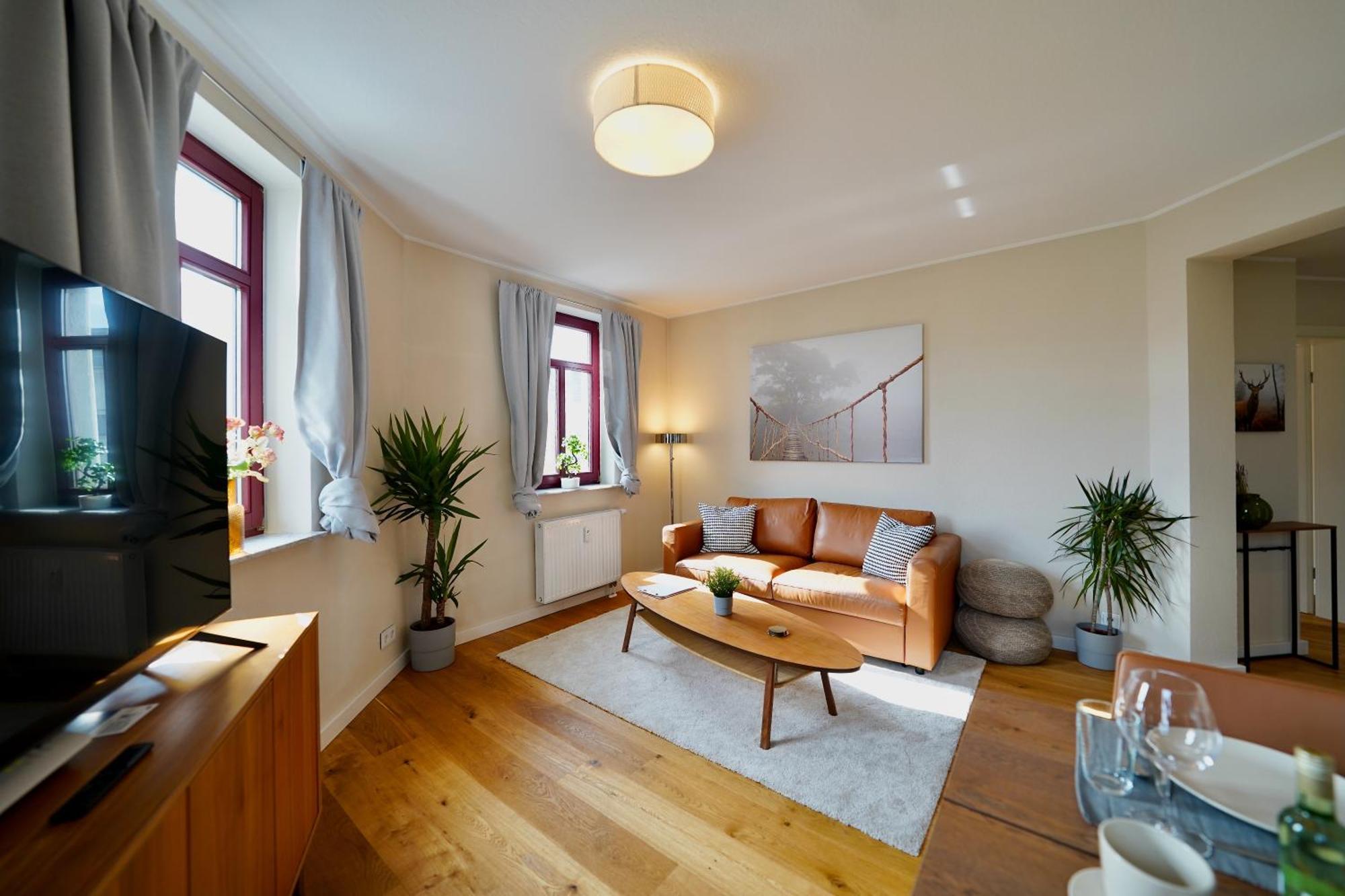 Edler Wohnraum Noble Stadtoase Mit Boxspringbett, Kaffeevollautomat & Parkplatz Zwickau Esterno foto